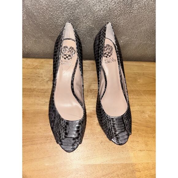 Vince Camuto Kiley Snake Print Peep Toe Heels Gray Black Size 9M 3.5” NWOB - Picture 4 of 13